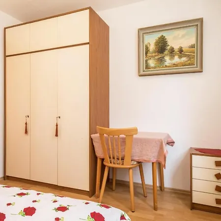 Haus Mohrle 4 *
